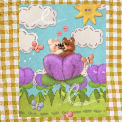 lil needle felt bears KISSING? ...crazy Print