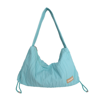 Stylish commuting shoulder handbag