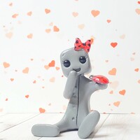 Lady Luck Robot Resin Figure - Thumbnail 1