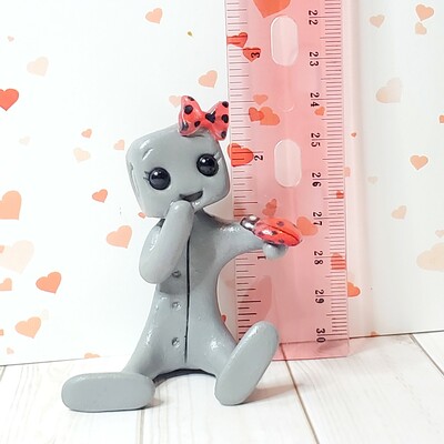 Lady luck robot resin figure