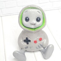 Nostalgia Gaming Hoodie Robot Resin Figure - Thumbnail 5