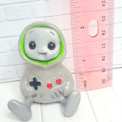Nostalgia gaming hoodie robot resin figure