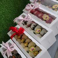 *SPECIAL* Milk Chocolate Dipped Strawberries 1/dz. - Thumbnail 2