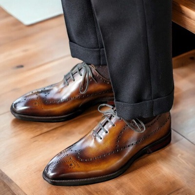 Handmade brown leather lace up wing tip shoes