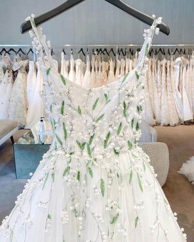 Straps Wedding Dresses with Pears Green Leaves