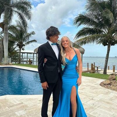 Elegant a line blue v neck prom dress with split - Thumbnail 1