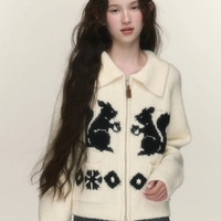 Squirrel Graphic Zipper Sweater - Thumbnail 2