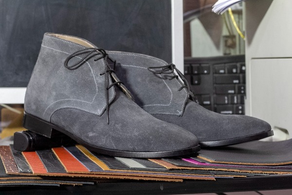 Handmade Leather Men's Gray Lace Up Chukka Classic Boot