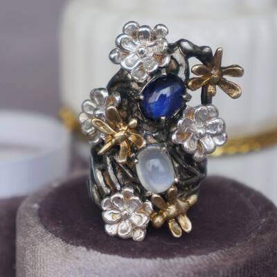 Jardin @ minuit~natural blue spphire and moonstone ring extrodinary 925 sterling silver ring us size 6 ring for women