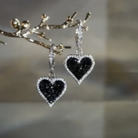 Black CZ Heart Earrings - Thumbnail 4