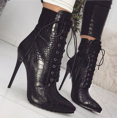 Women's plus size boots snake print lace-up front pointed toe boots