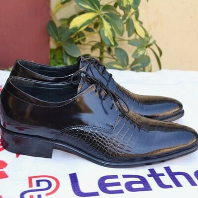 Handmade black crocodile texture leather classic dress shoes - Thumbnail 3