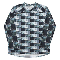 Recycled hockey fan jersey - Interior with palm - Thumbnail 2