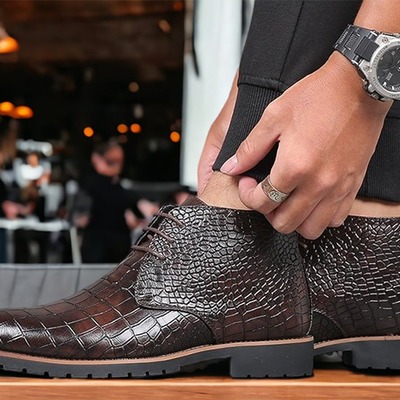 Handmade men's dark brown alligator print leather laceup dress shoes - Thumbnail 3