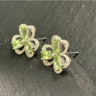 St pattys day peridot earrings 