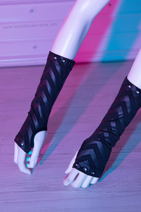 OOAK Defense Mechanism Gloves - Thumbnail 2