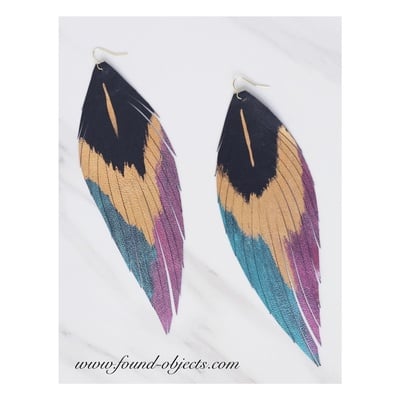 "black mermaid" single feather earrings 
