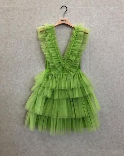 Deep V Neck Green Short Homecoming Dresses