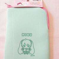 HATSUNE MIKU Nintendo Pouch - Thumbnail 1