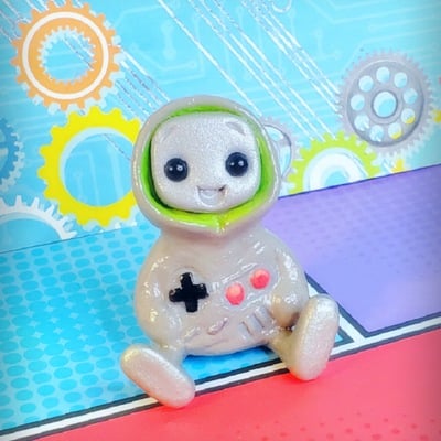 Nostalgia gaming hoodie robot resin figure