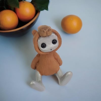 Capybara hoodie robot resin art toy figure
