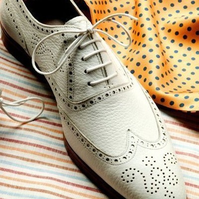 White lace up wing tip handmade brogue toe men's leather dress shoes