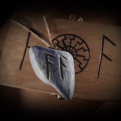 Astral avalon lapis lazuli necklace in pyrographed wooden box (unique and handmade)