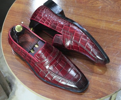 Handmade Men's Burgundy Alligator Print Leather Penny Loafer Shoes