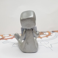 Free Hugs Robot Figurine Resin Art Toy Kawaii Desk Decor - Thumbnail 1