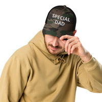 Camouflage trucker hat - Thumbnail 1