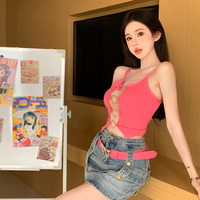 Hallow Out Heart-Accent Crop Top Slimming Top - Thumbnail 2