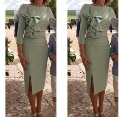 Modest Sheath Mother Of The Bride Dresses Knee Length 3/4 Sleeves Ruffles Side Slit Formal Wedding Guest Dress Mother of The Groom Dress