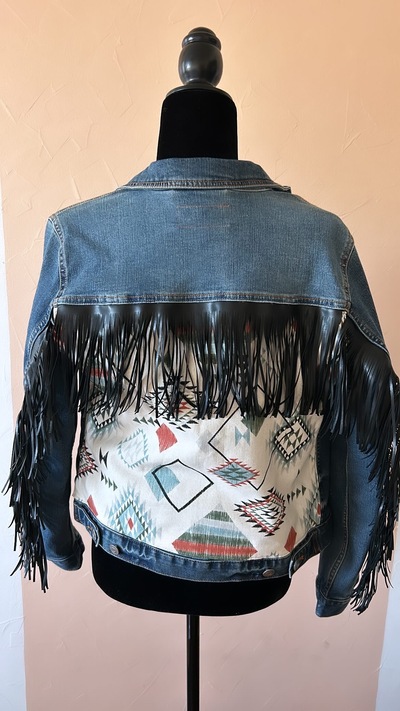 Women’s apache denim fringe jacket sml