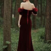 Elegant Off Shoulder Velvet Prom Dresses - Thumbnail 3