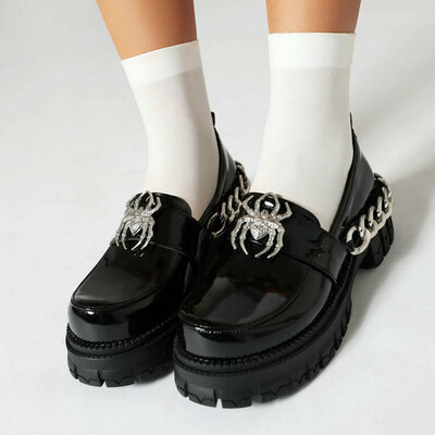Black Spider Loafers With Big Chain