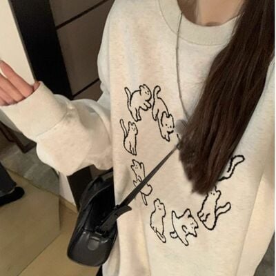 Cat round neck sweater 