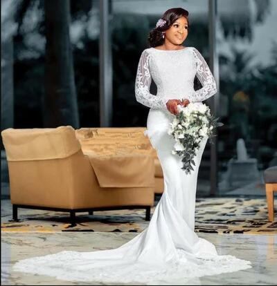 White Lace Plus Size Wedding Dress Beaded Mermaid Wedding Gown