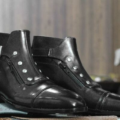 Handmade men's black leather singal buckle cap toe ankle high boots