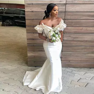 Off the shoulder mermaid wedding dress bridal gown