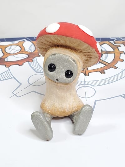 Mushroom Robot Resin Art Toy Figure Kawaii Desk Friend Gift