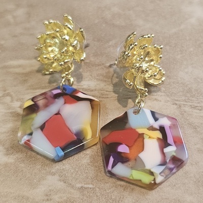 Blossom hexagon earrings  - Thumbnail 1