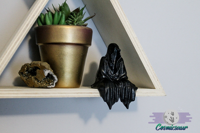 Small Bookshelf Wraith