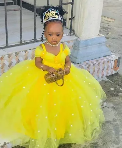 Yellow Pearls Flower Girl Dresses Ball Gown Spaghetti Hand Made Flowers Lilttle Kids Birthday Pageant Weddding Gowns