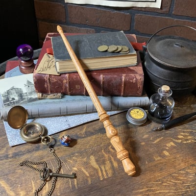 Kentucky coffee tree wand 12 3/4th inch