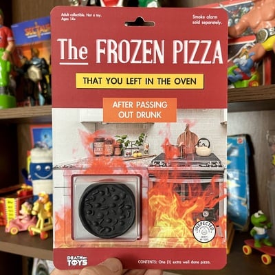 Burnt pizza toy