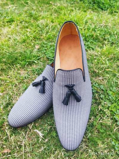 Bespoke Custom Made Men Shoes Black & White Fabric Calf-Skin Leather Tassel Loafers Dress