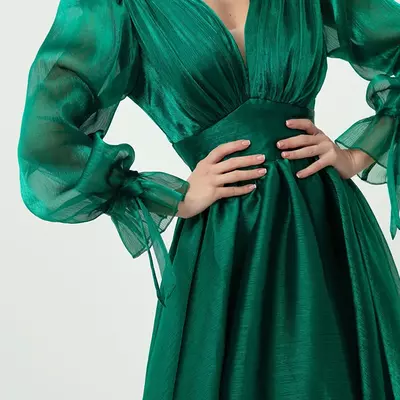  long sleeve emerald green evening gown,floor length formal dress,
