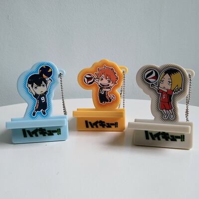Haikyuu!! japan 7-11 exclusive asahi soft drinks collaboration 2-pieces plastic standee keychain holder - kageyama, hinata, kenma (karasuno, nekoma)
