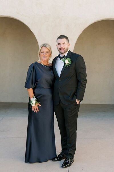 Plus Size Navy Blue Mother Of The Bride/Groom Dresses Short Sleeve Formal Gown