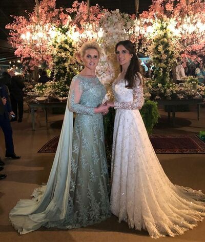 Plus Size Mint Green Lace Appliques Mother Of The Bride/Groom Dresses Formal Gown